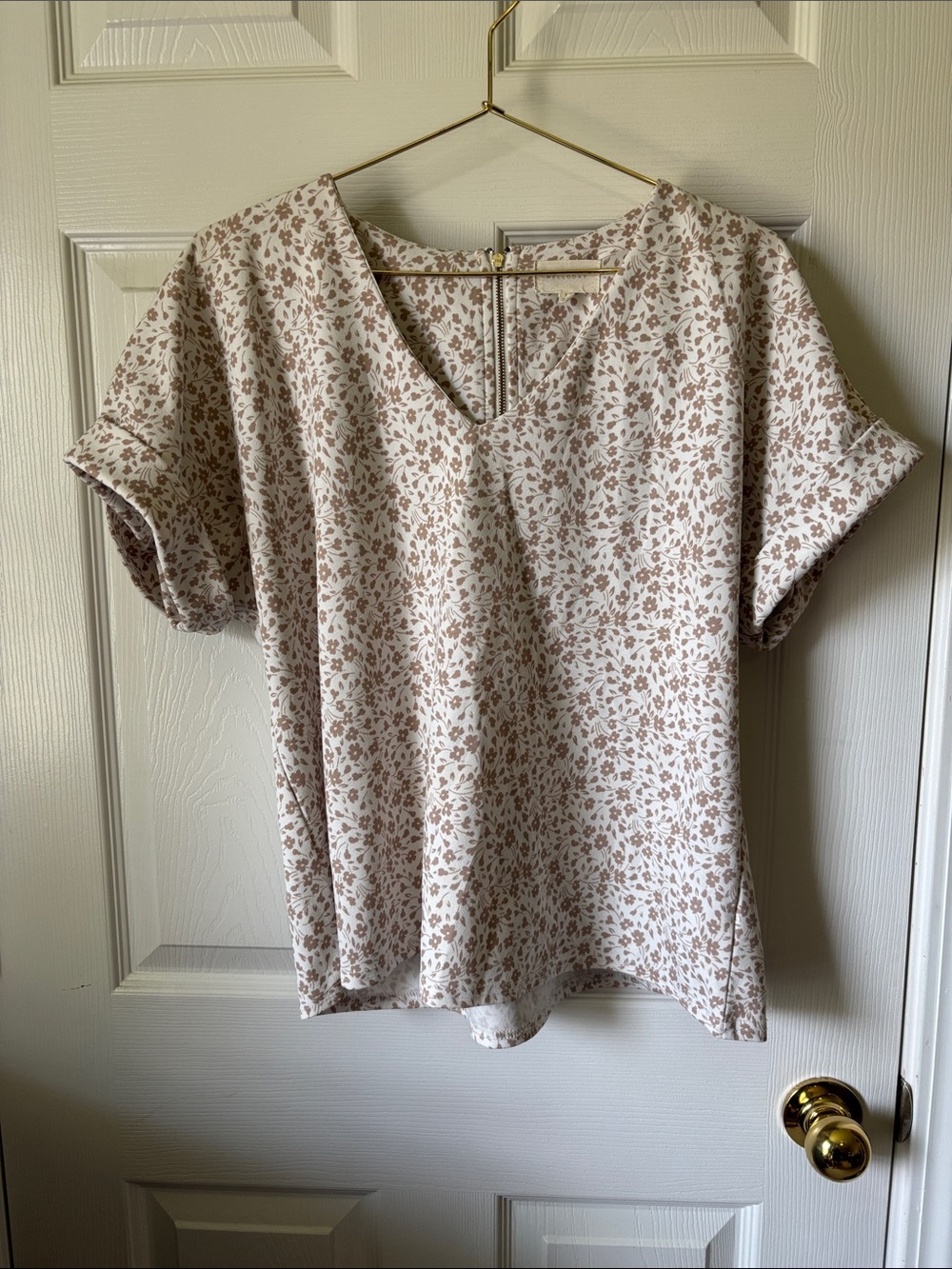 Melloday Floral Blouse Women’s Medium V-Neck Back Zipper Top